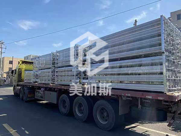 空溫式汽化器?的核心結(jié)構(gòu)圍繞 &ldquo;大化空氣換熱效率&rdquo; 設(shè)計(jì)